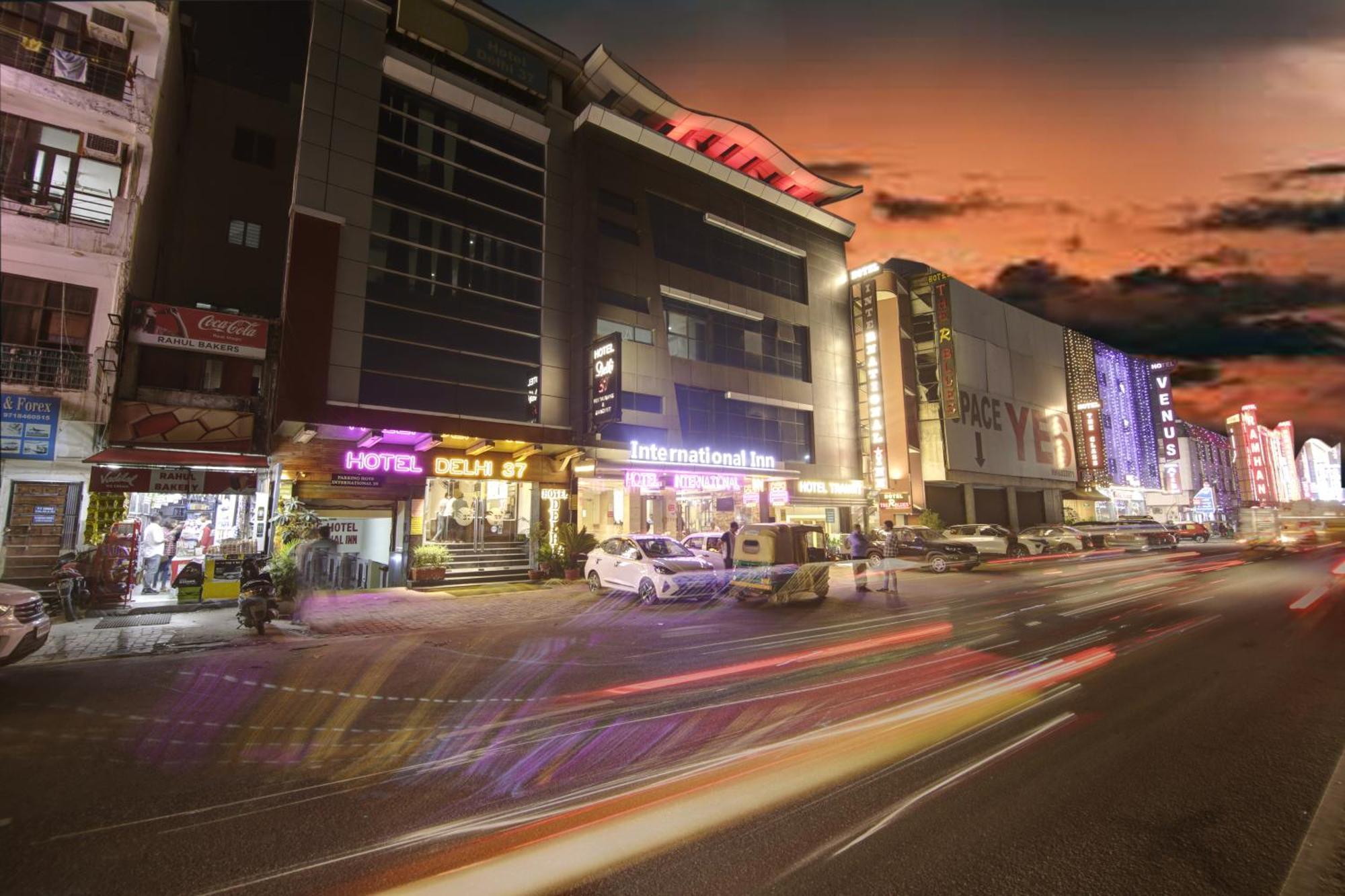 Hotel Delhi 37 By Star Group Near Delhi Airport New Delhi Luaran gambar